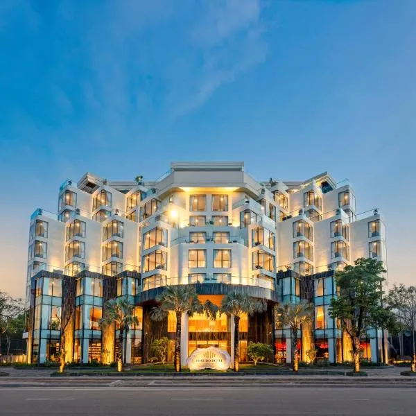 Poseido Hotel Quảng Bình, отель в городе Донгхой