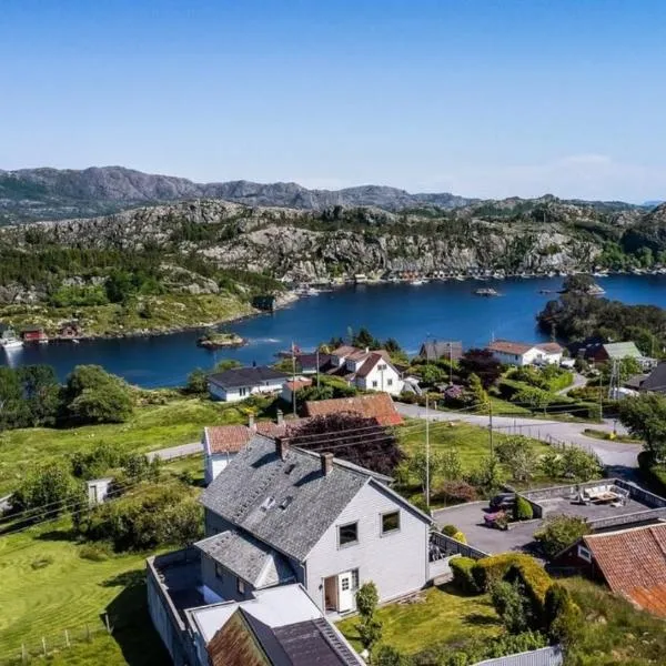 Fjord-View Apartment, hotel en Arefjord