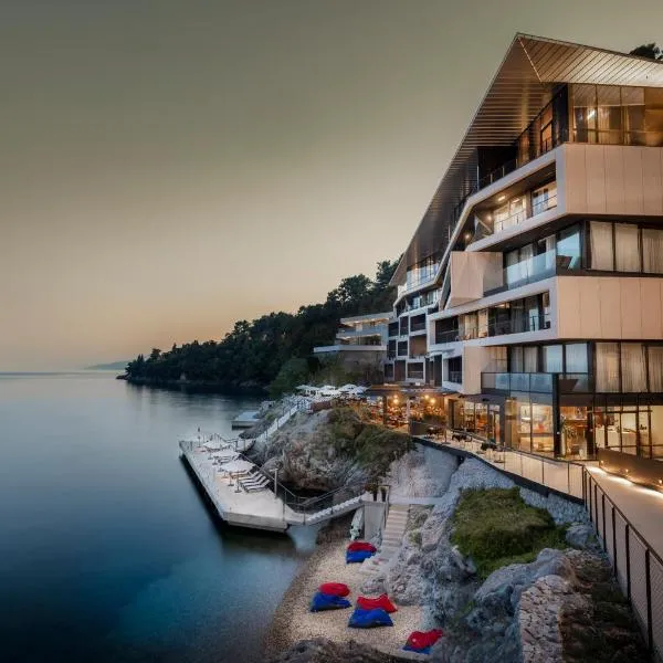 Boutique & Design Hotel Navis, hotel a Rupa