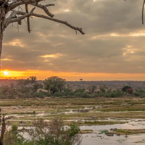 Foxy Crocodile Bush Lodge & Kruger Safari's - No Loadshedding, hotel a Komatipoort