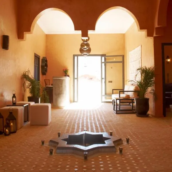 Riad Bouchedor, hotell i Ouarzazate