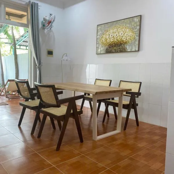 Dứa Homestay Mũi Né, hotel in Mũi Né