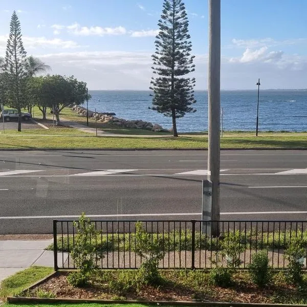 Vandy Beach Cottage, ξενοδοχείο σε Redcliffe