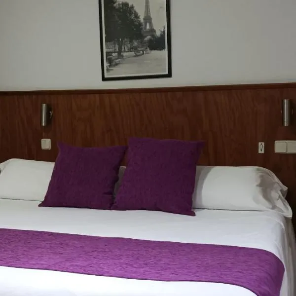 Hostal Doña Isabel, hotell i Brunete