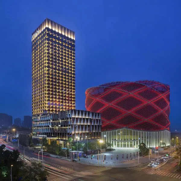 Wanda Reign Wuhan, хотел в Ухан