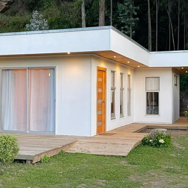 Cabaña Refugio del Bosque, hotel em Cobquecura