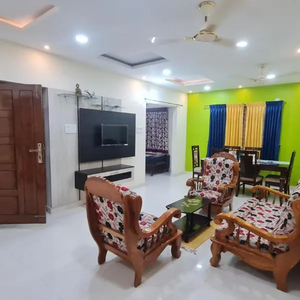 Kamalam 3BHK Villa 1AC and 2 Non AC Bedrooms, hotel di Coimbatore