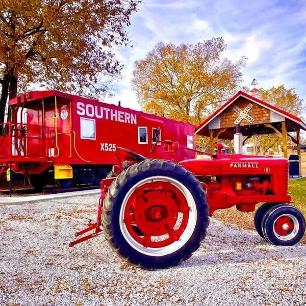 Bourbon Trail: Caboose on the Farm, hotel in Frankfort