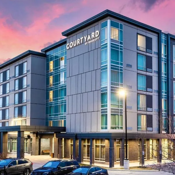 Viesnīca Courtyard by Marriott Burlington-Oakville pilsētā Bērlingtona