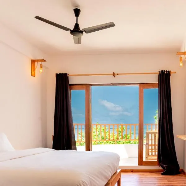 Manta Sea View Himandhoo, hotel i Mushimasgali