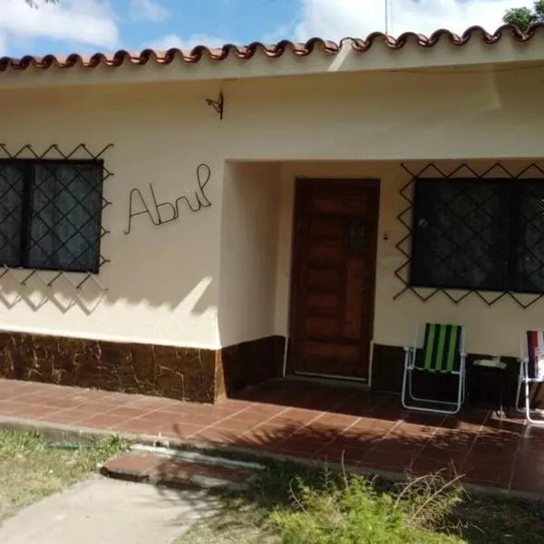 Casa de playa para vacacionar – hotel w mieście Parque del Plata