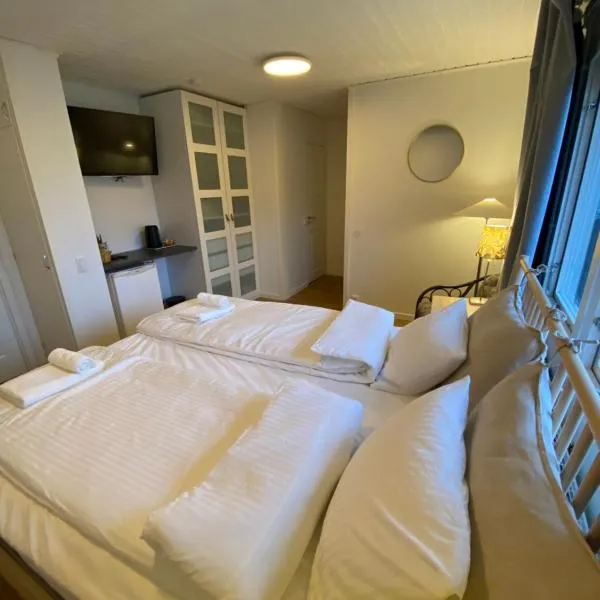 SIGTUNA STUDIO: Sigtuna şehrinde bir otel