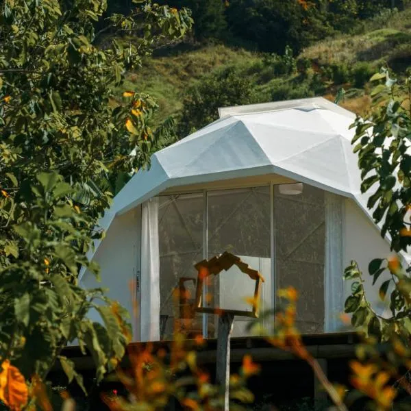 Rainbow Glamping, hotel din Llanogrande