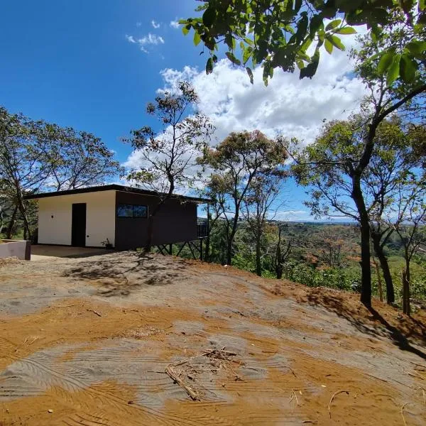 El Paraíso Escondido, hotel u gradu 'Trojas'