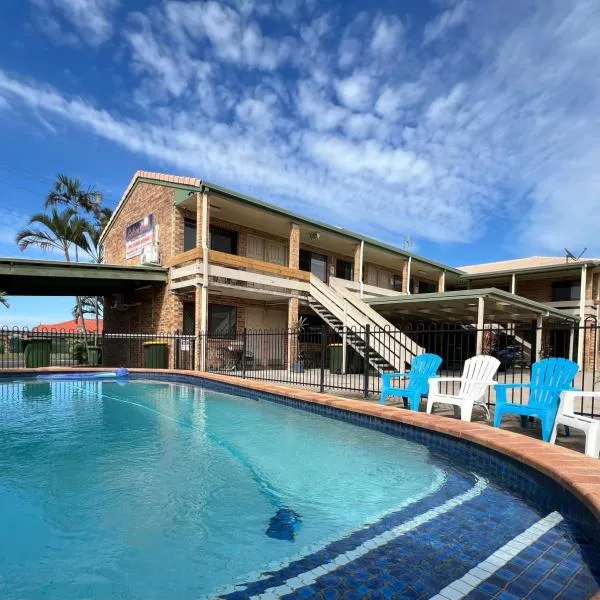 Golden Beach Motor Inn, Caloundra, hotel u gradu Caloundra West