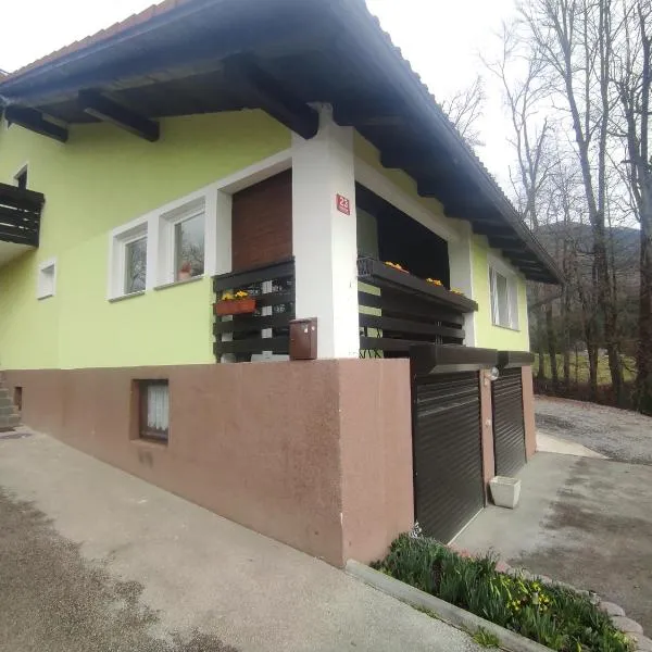 APARTMA ZADNIKAR, hotel di Preddvor