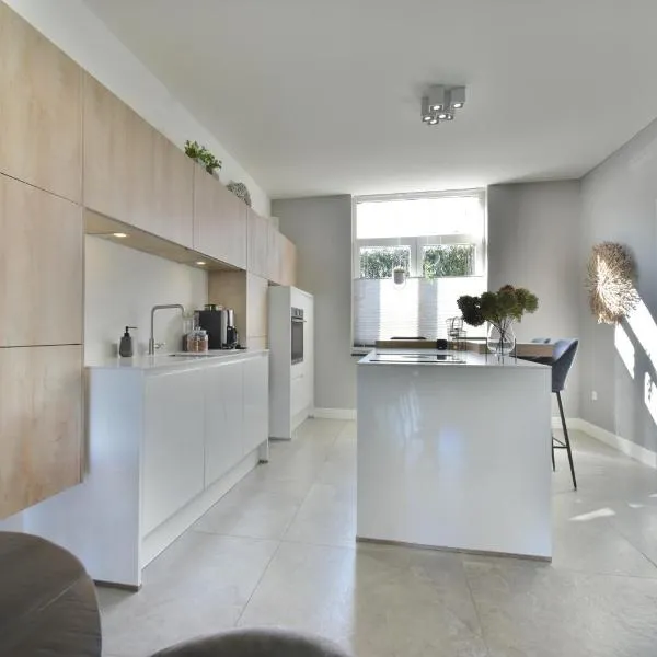 Stylish Home near Maastricht Alicias house, מלון בלנקן