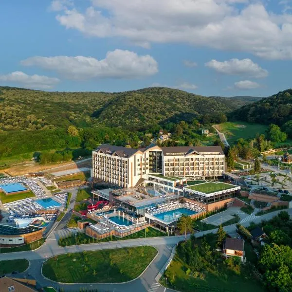 Movenpick Resort and Spa Fruske Terme, khách sạn ở Vrdnik