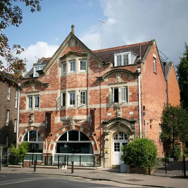 One Warwick Park Hotel, hótel í Royal Tunbridge Wells