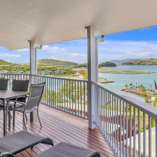 Casuarina Cove 13 on Hamilton Island by HamoRent, ξενοδοχείο στη Νήσο Χάμιλτον