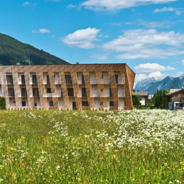 Apartments Dolomit-Royal, hotel u gradu Kartitsch