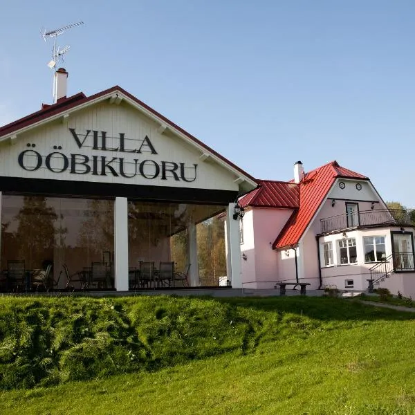 Ööbikuoru Villa, hotel Rõugéban