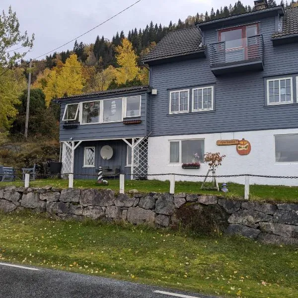 Apartment Fjordblick, хотел в Лейкангер