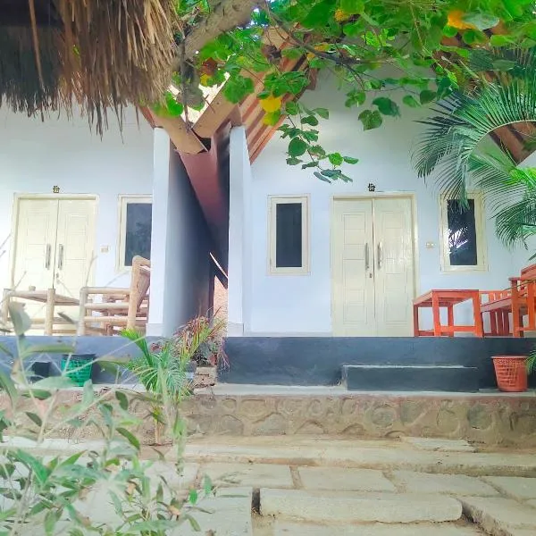 Putri Nyale Bungalow, hotel u gradu Kuta Lombok