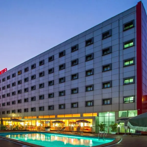 Ibis Lagos Ikeja, hotel sa Agidingbi