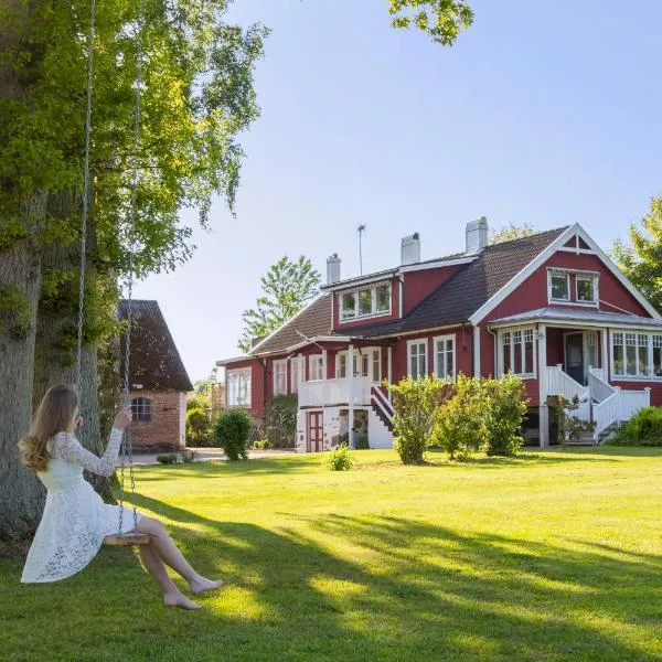 Åkagårdens Lodge, hotell i Båstad