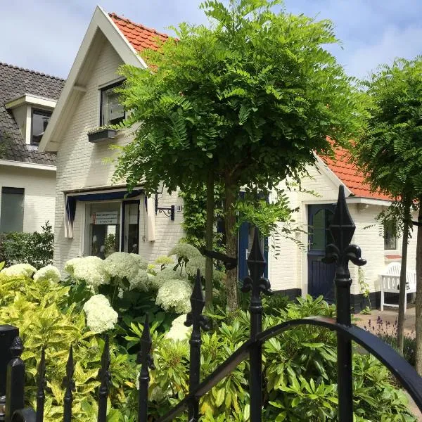 Pittoresque house near the beach, hotel u gradu 'Oostkapelle'