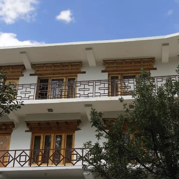 Mentokling Guest House and Garden Restaurant, hotel din Leh