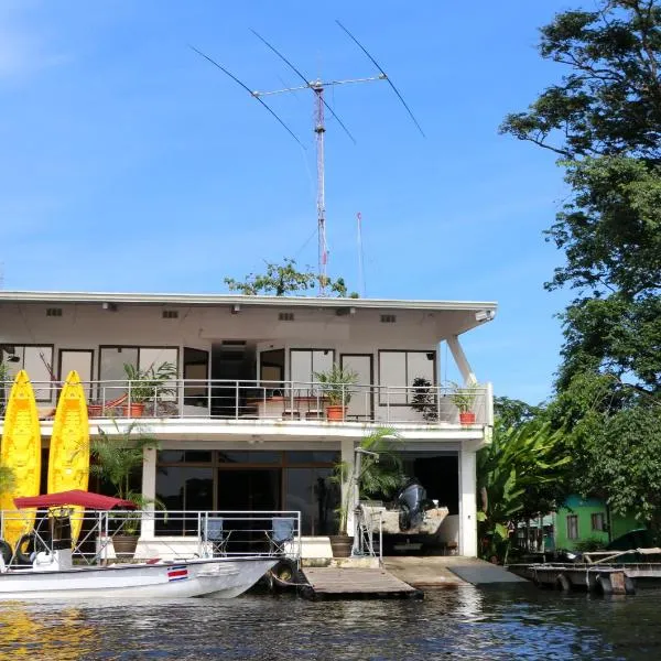 Tortuguero Adventures GuestHouse, hotel Tortugueróban