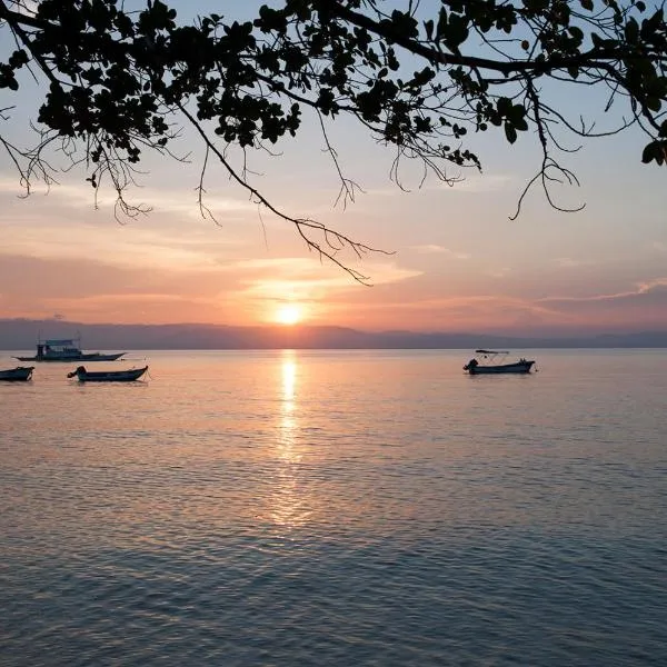 Polaris Beach and Dive Resort Inc, viešbutis mieste Calayugan Norte