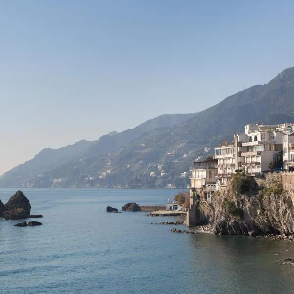 Hotel La Lucertola, hotel en Vietri sul Mare