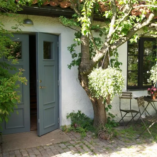 Trolleberg Bed & Breakfast, hotel in Blentarp