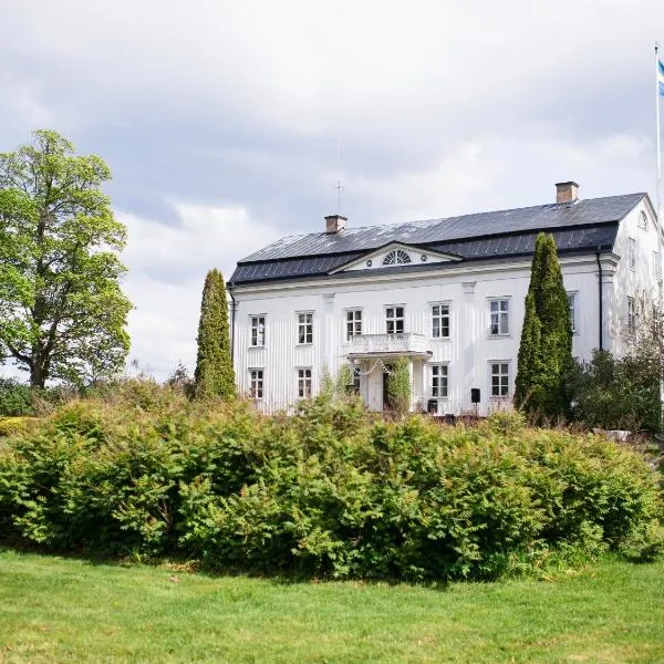 Wallby Säteri, hotel di Ädelfors