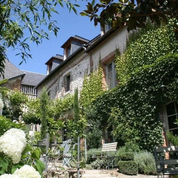 La Cour Sainte Catherine demeure de charme, hotel a Honfleur