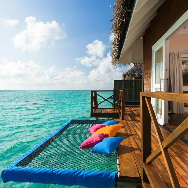 Viesnīca Sun Siyam Vilu Reef - 24-Hour All-inclusive with Free Transfers pilsētā Faafu