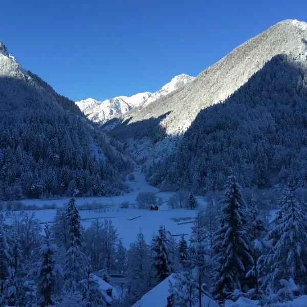 Outstanding Lake View. – hotel w mieście Kranjska Gora