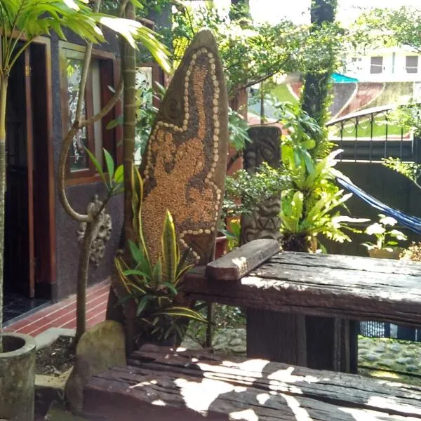 Mini Tiga Homestay, hotell i Pangandaran