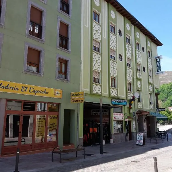 Pension Monteverde, hotel em Cangas de Onís