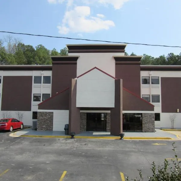 Quality Inn & Suites near Six Flags East, hotel u gradu 'Austell'