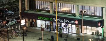 Stazione di Watford Junction: hotel