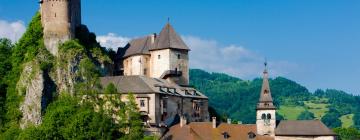 Hoteles cerca de Castillo de Orava