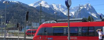 加米施－帕騰基興站（Garmisch-Partenkirchen Station）附近的飯店