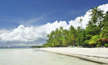 โรงแรมใกล้หาดอโลนาบีช