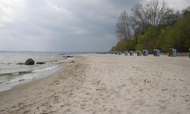 Viesnīcas netālu no apskates objekta ūdens atrakciju parks Ostsee Therme Scharbeutz