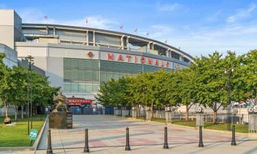 Mga hotel malapit sa Nationals Park