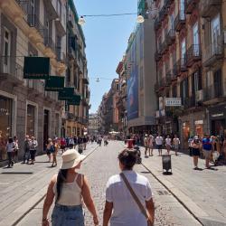 Via Toledo, Nápoles